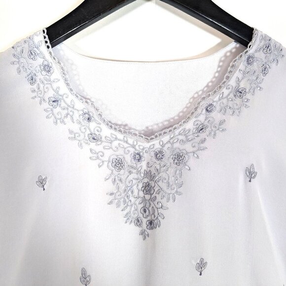Handmade Lace Nightgown Womens Med White Lavender Lace Tatting Detail Semi Sheer - Picture 4 of 6